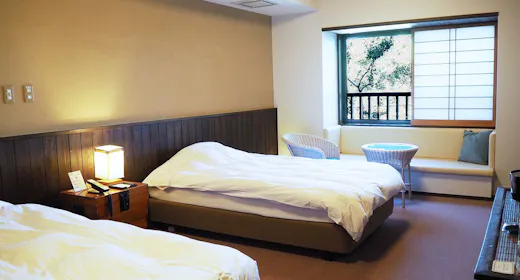 ห้องพักเตียงคู่ (ชั้น 1) 26.5 ตร.ม. สามารถเป็นห้องสามได้