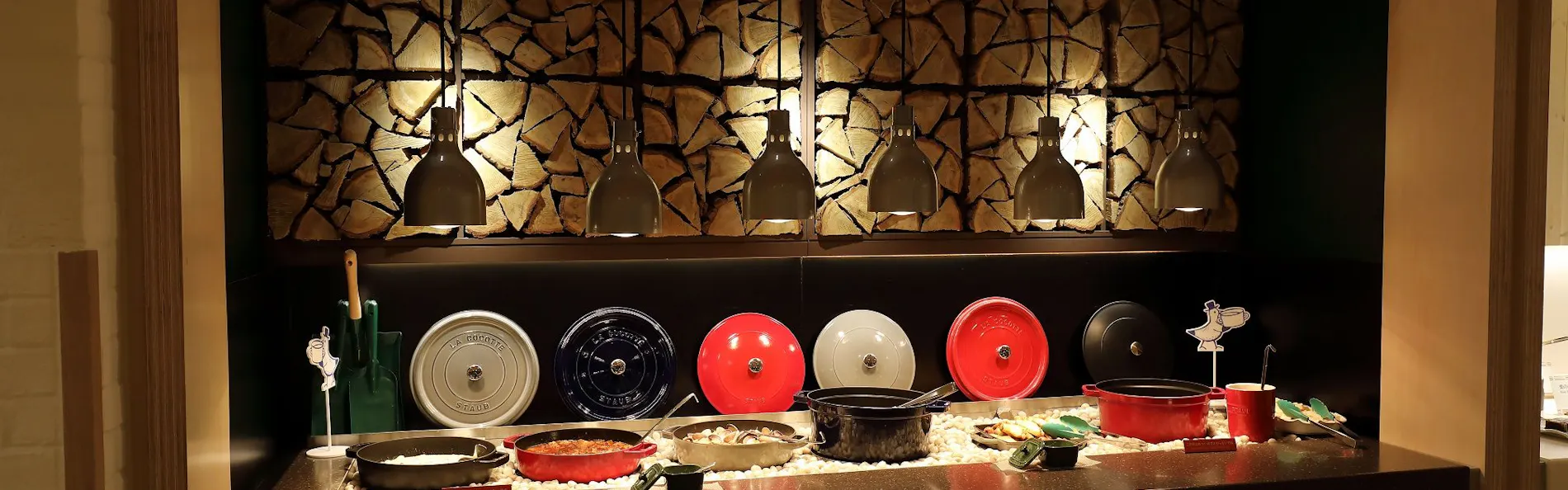 平成館しおさい亭別館花月