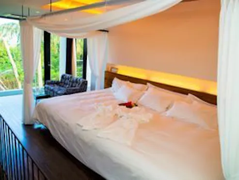 เตียงคู่หรูหรา