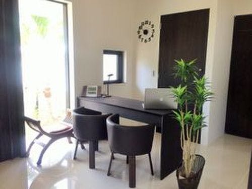 コンシェルジュデスク