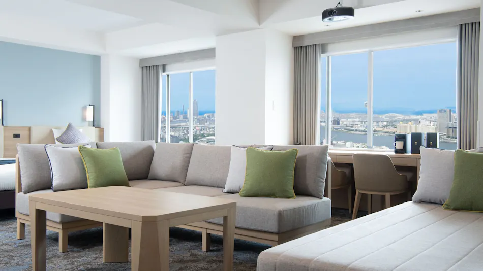 Art Hotel Osaka Bay Tower