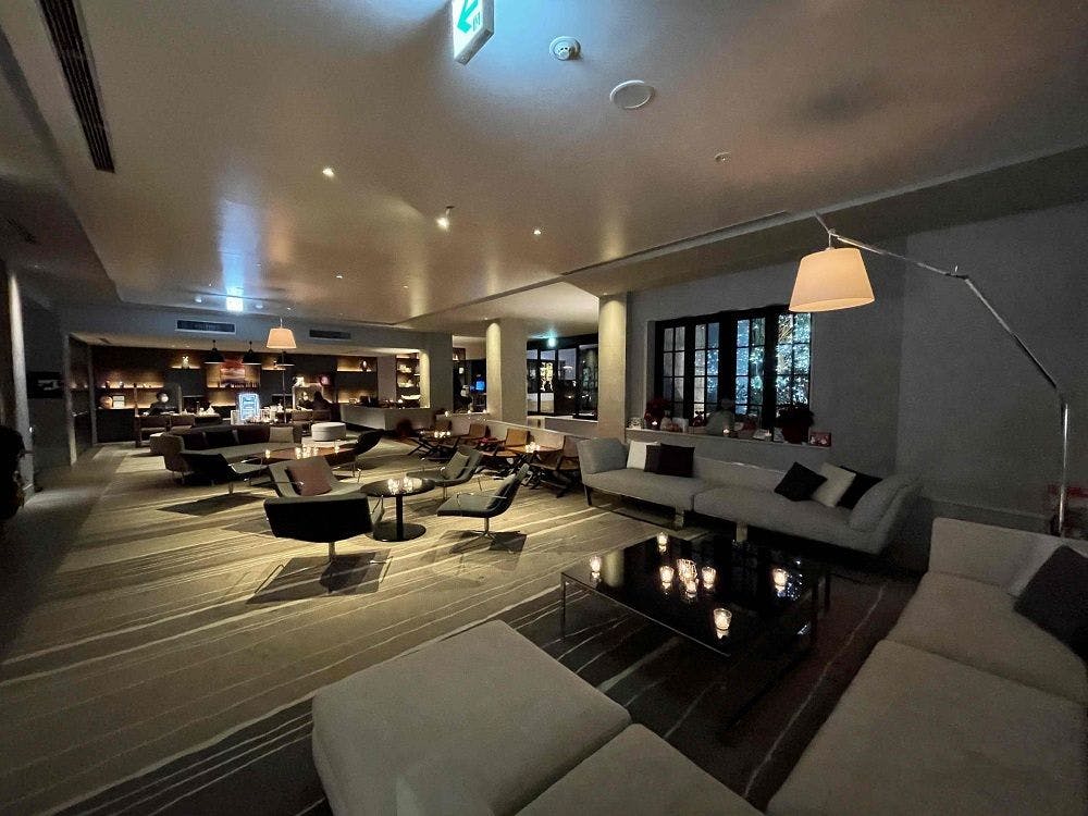 落ち着きのあるロビー