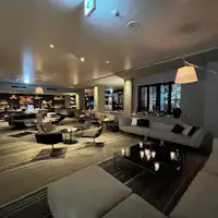 落ち着きのあるロビー