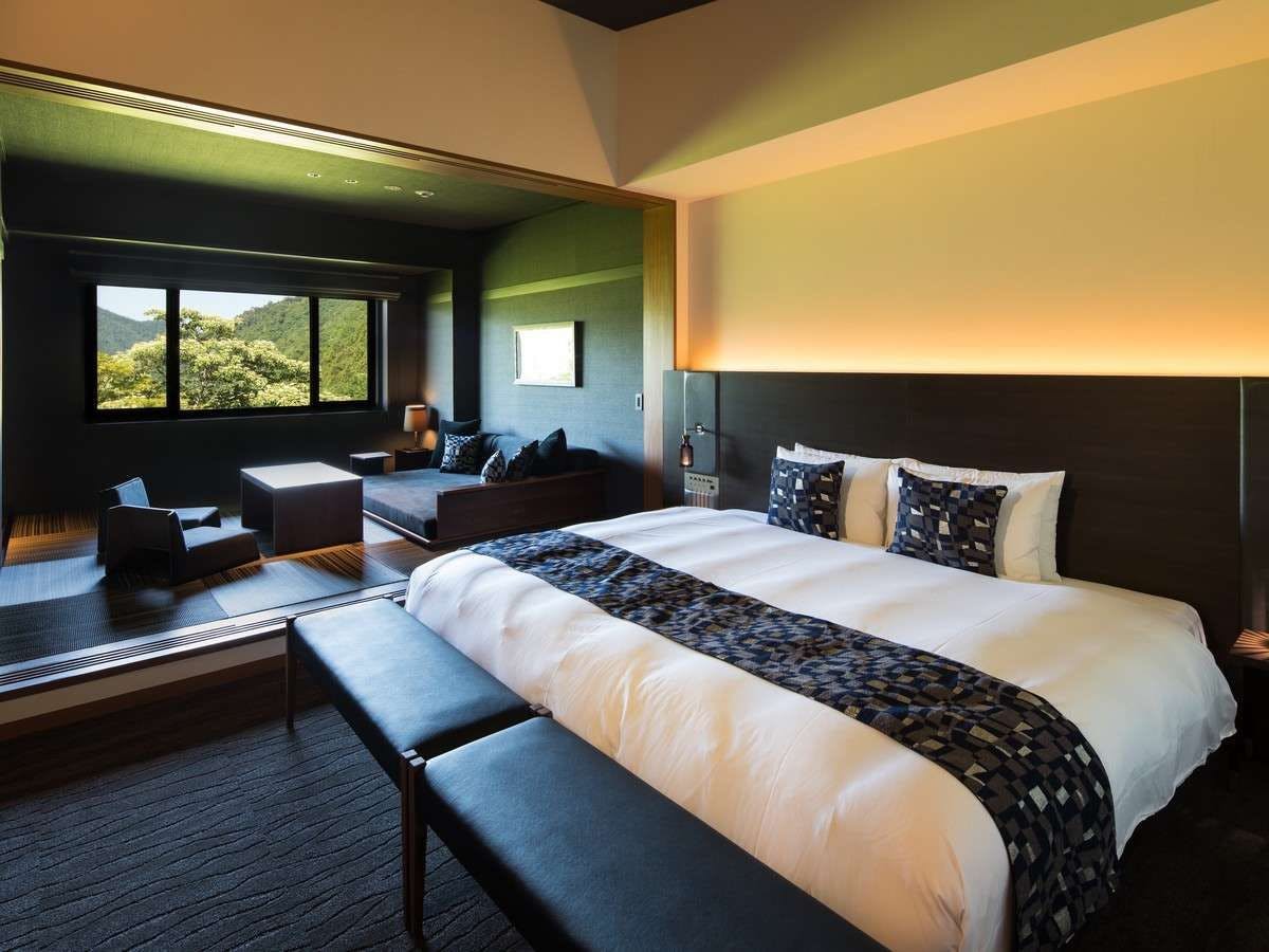 bar hotel 箱根香山