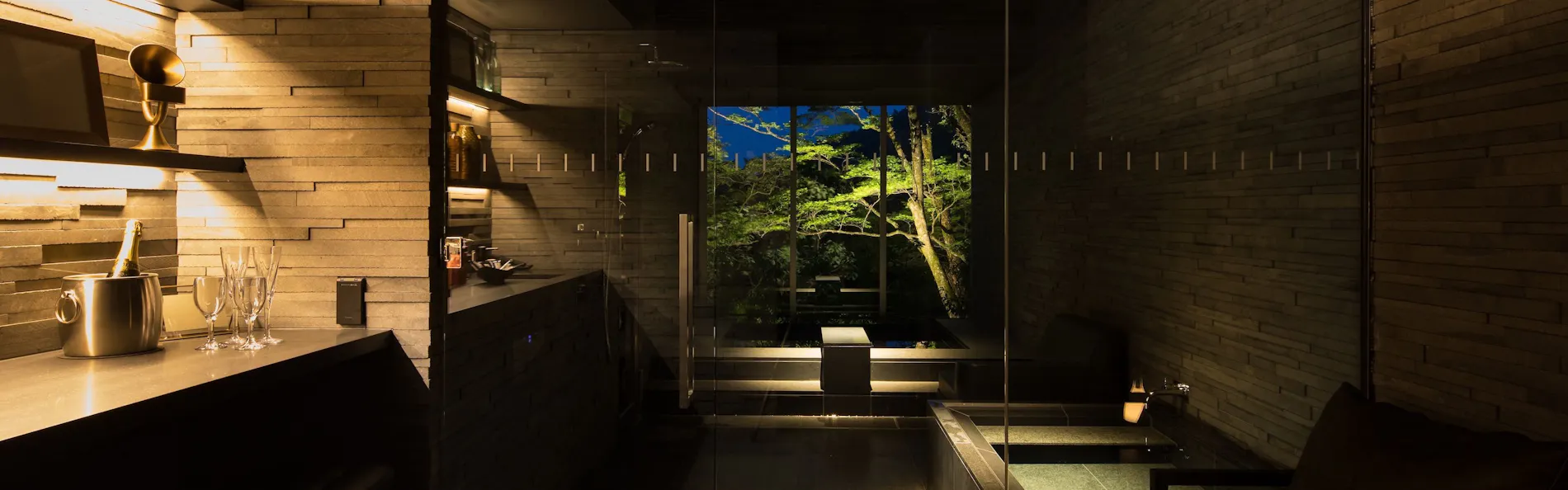 bar hotel 箱根香山