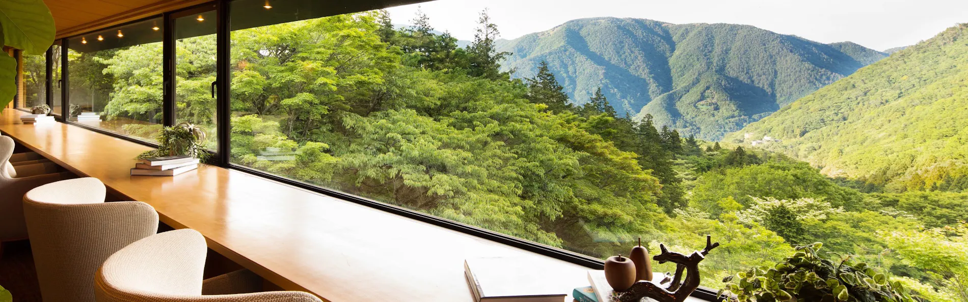 bar hotel 箱根香山