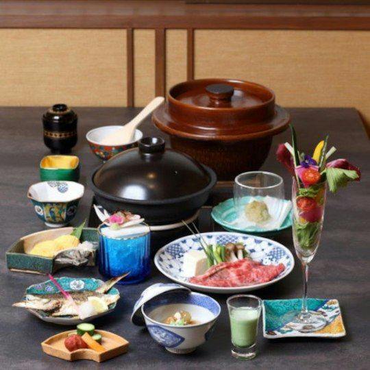 古香里庵３０年の幸せ朝食　朝からお肉！