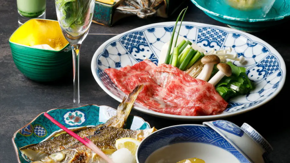 Kanazawa Yuwaku Onsen Kokorian