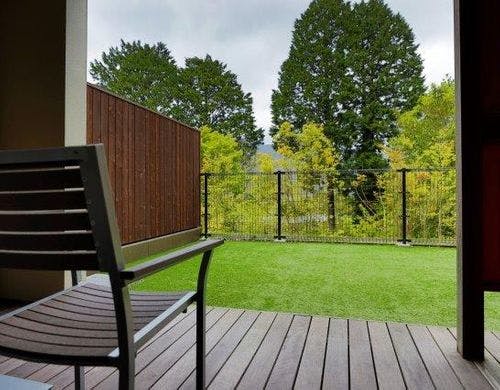 スーペリアターフ