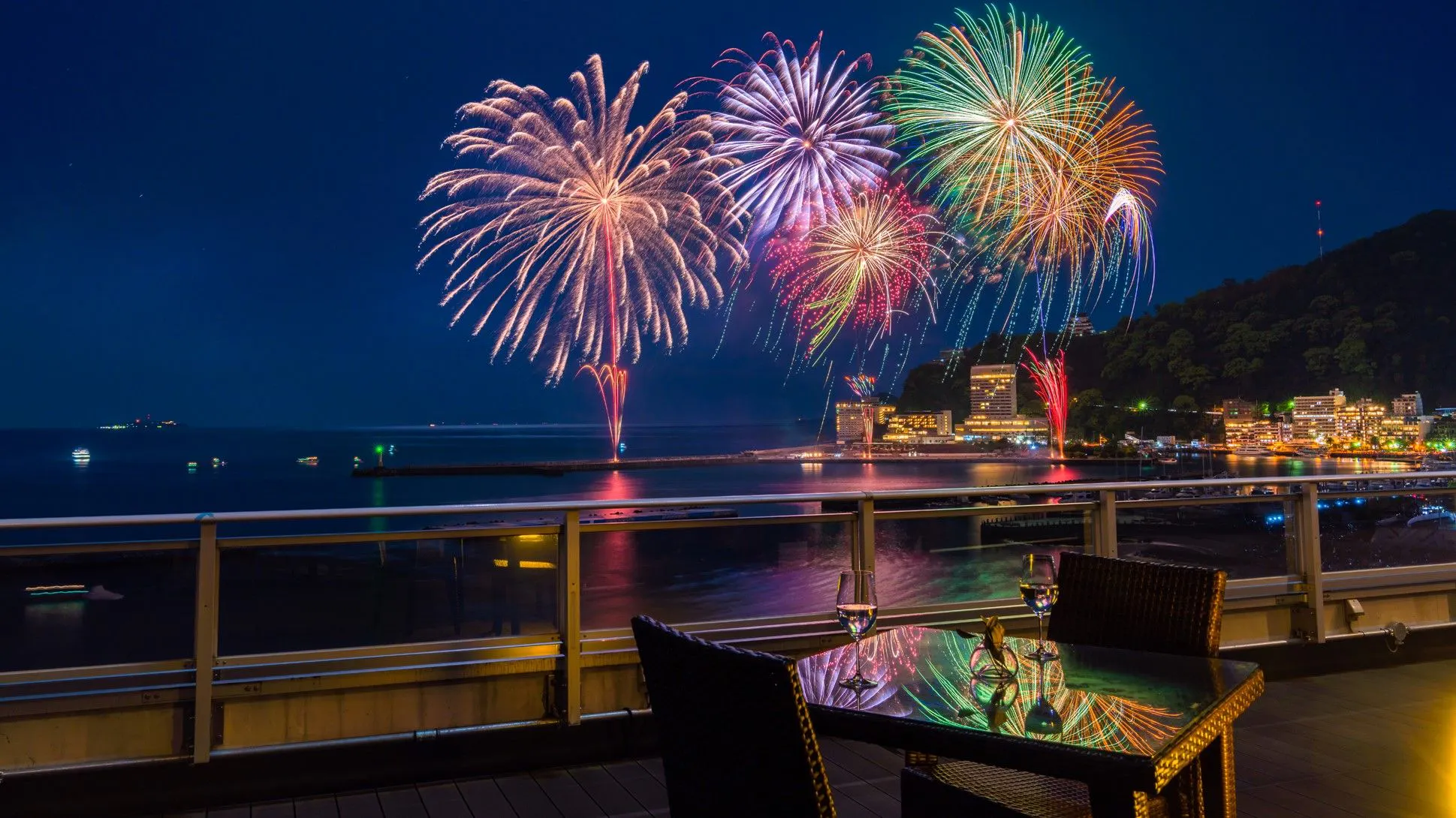 Pearl Star Hotel Atami - Special Plan for the Atami Seaside Fireworks ...