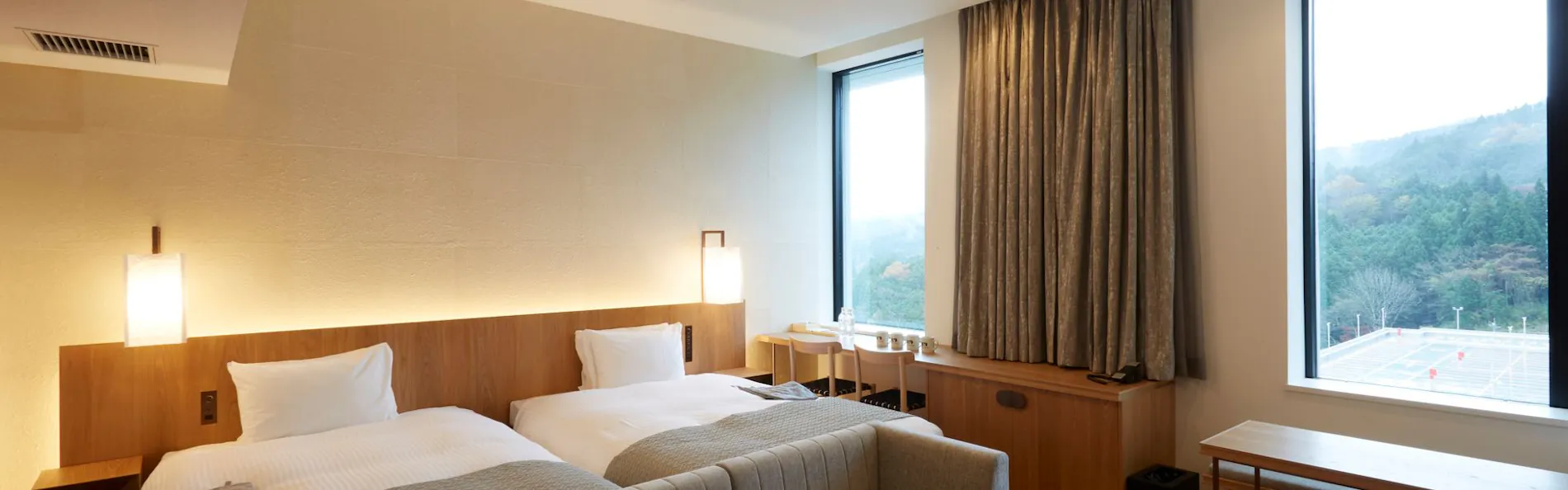 HOTEL CLAD