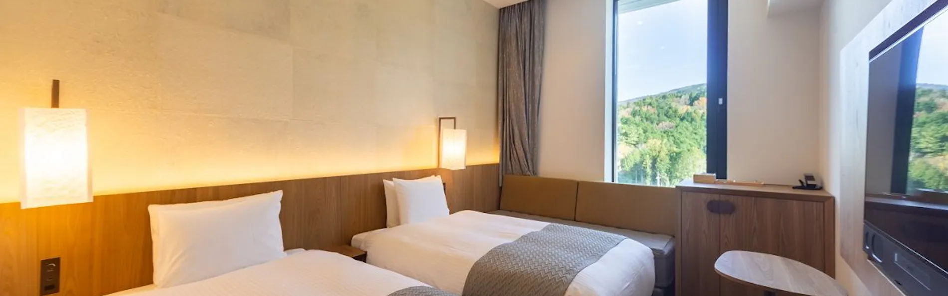 HOTEL CLAD