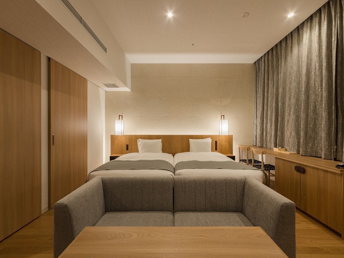 HOTEL CLAD