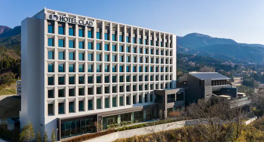 HOTEL CLAD