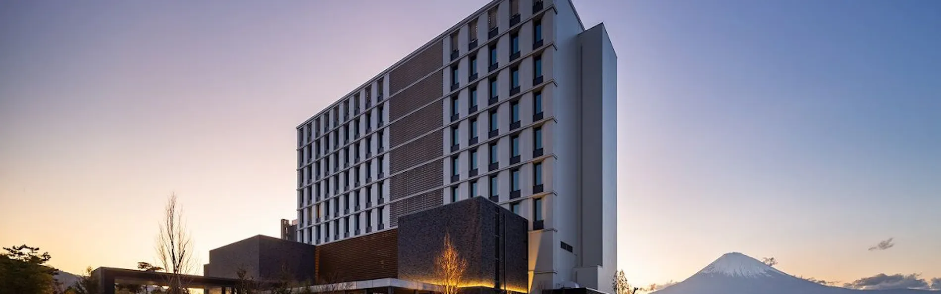HOTEL CLAD