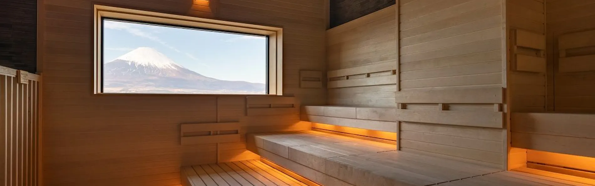 HOTEL CLAD