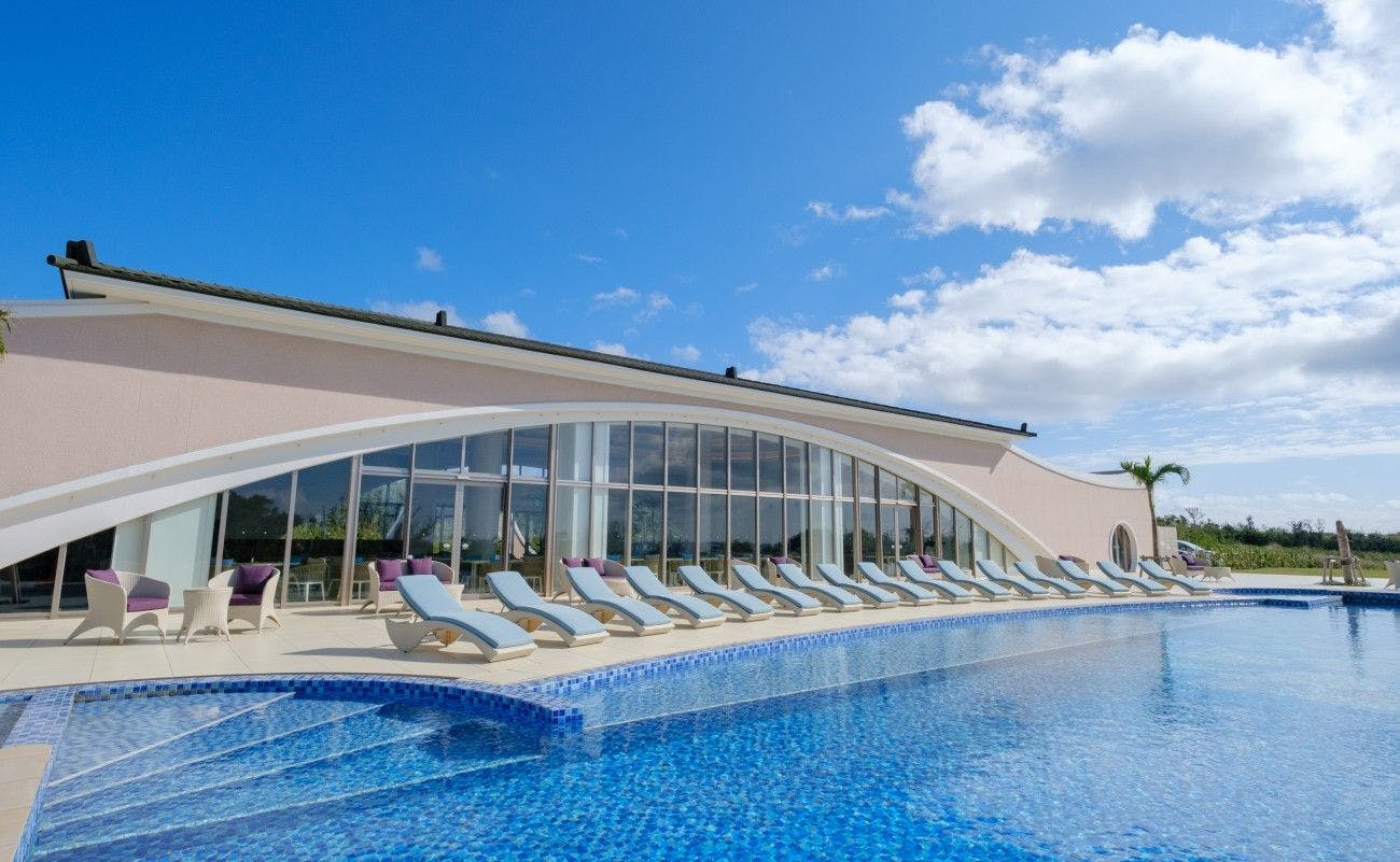 Kolam utama｜Beroperasi April～November/7:30～20:00