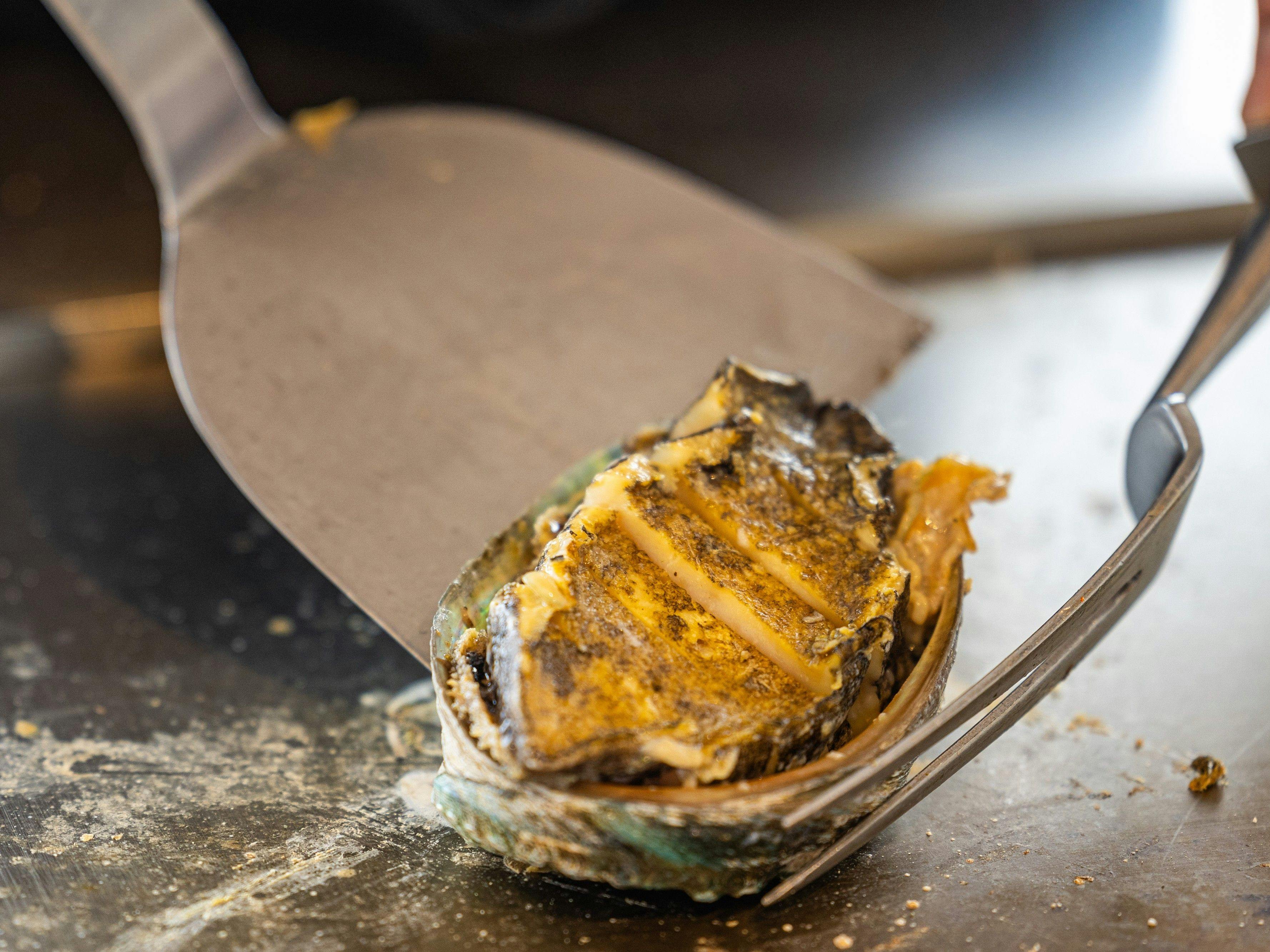 鮑魚炭烤（範例）