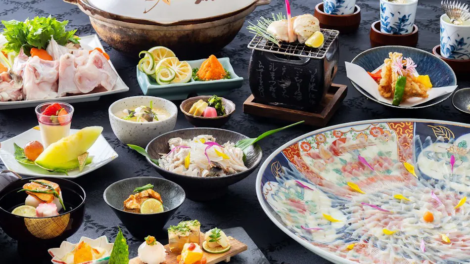 Suisui Garden Ryokan (Registered Tangible Cultural Property Inn / Art Hotel Kokura)