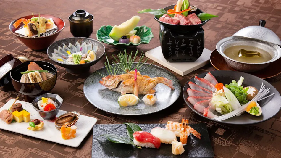 Suisui Garden Ryokan (Registered Tangible Cultural Property Inn / Art Hotel Kokura)