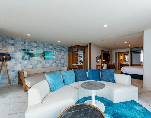 エグゼクティブプールスイート