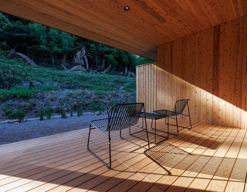 アートに出会う宿