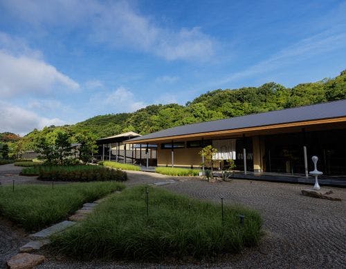 直島旅館 ろ霞 外観（昼景）