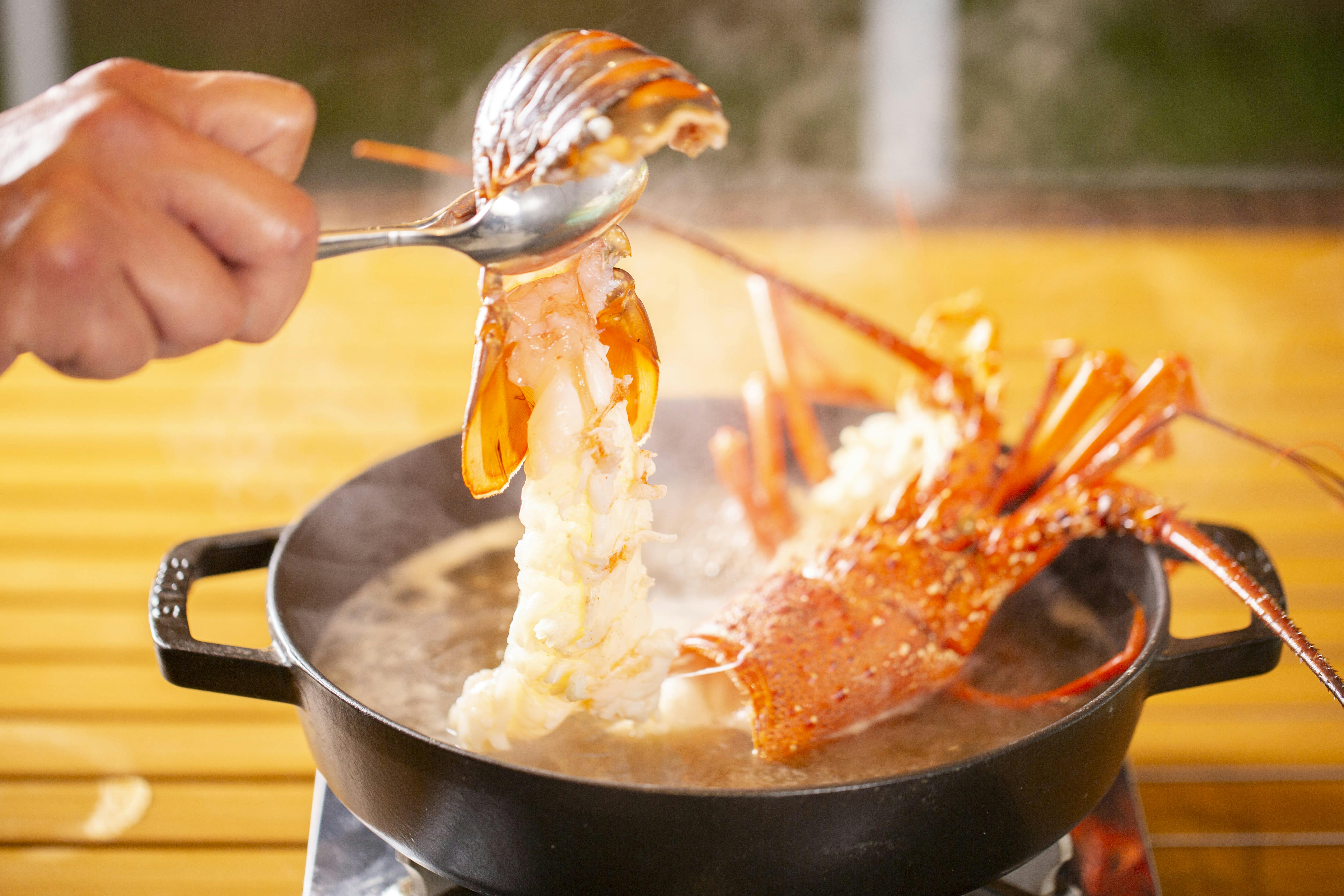 【早割28】【冬季限定】伊勢海老の漁師鍋コース　天然温泉露天風呂【夕朝食付】