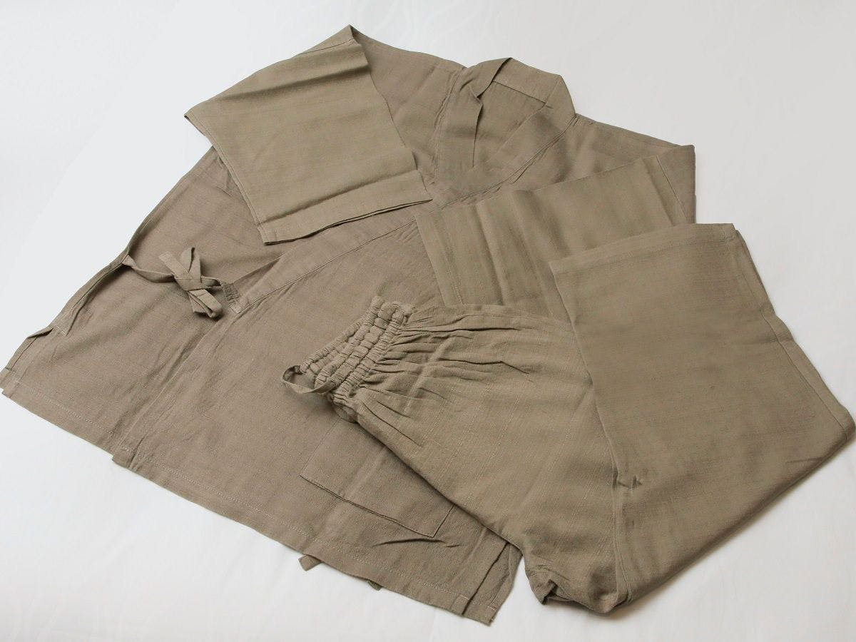 ชุดลำลองแบบแยกชิ้น