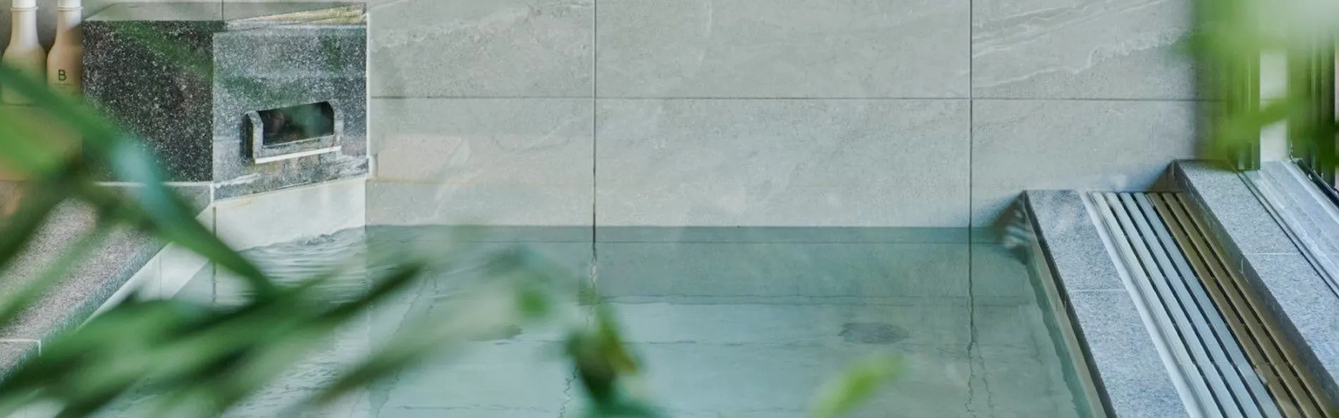 ふふ 軽井沢 -陽光の風-