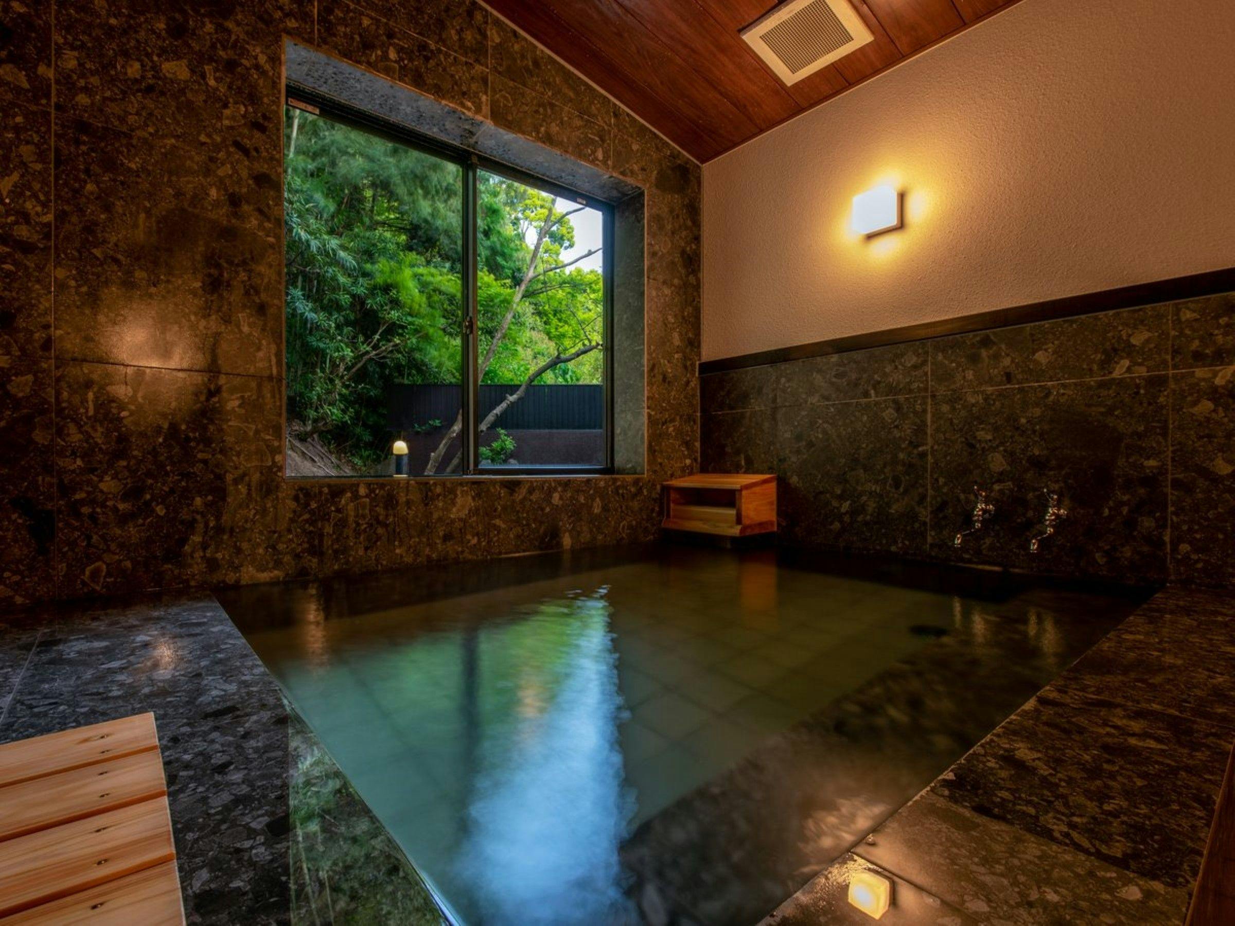 น้ำพุร้อนส่วนตัวสำหรับผู้เข้าพักที่พัก