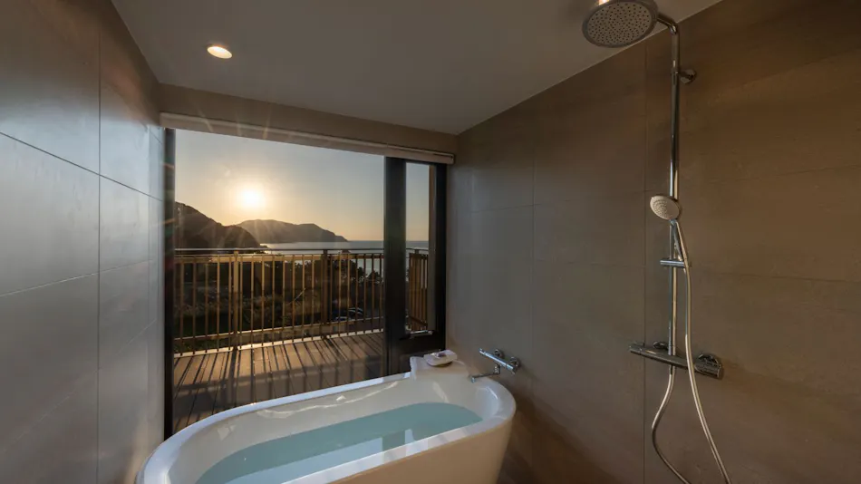 Seven x Seven Itoshima