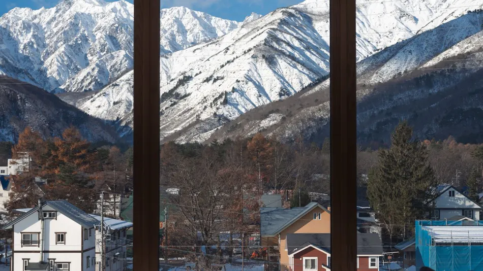 HOTEL LA VIGNE HAKUBA by Onko Chishin