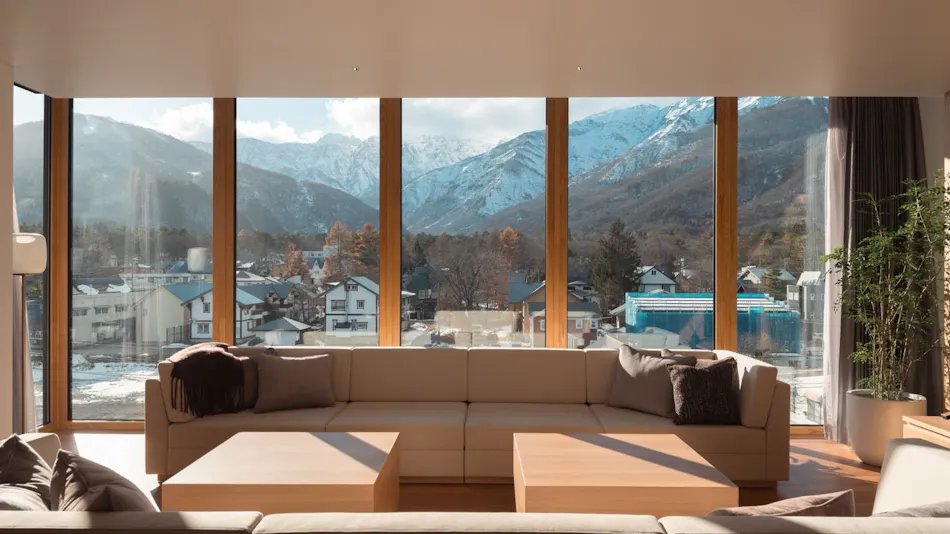 HOTEL LA VIGNE HAKUBA by Onko Chishin
