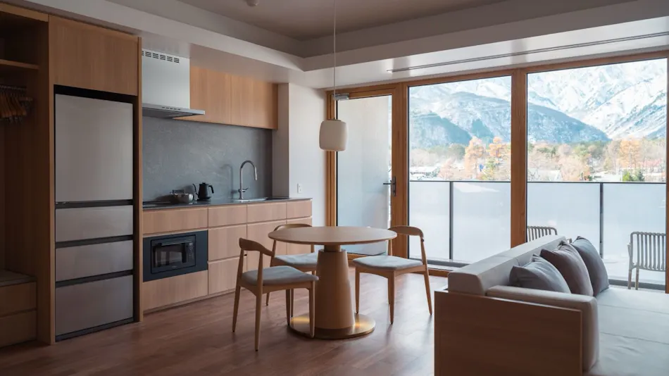 HOTEL LA VIGNE HAKUBA by Onko Chishin