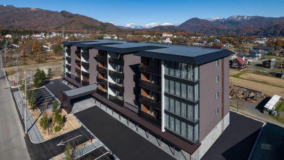 HOTEL LA VIGNE HAKUBA by Onko Chishin