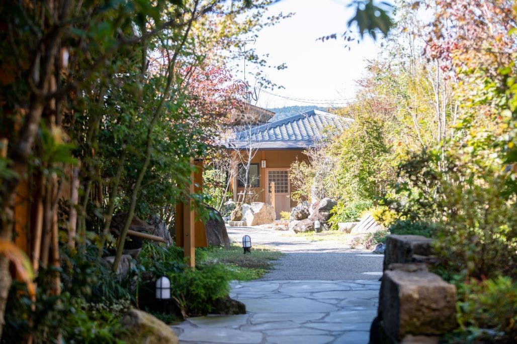 Foto di dalam area Akomodasi Empat Musim Meisui Garden.