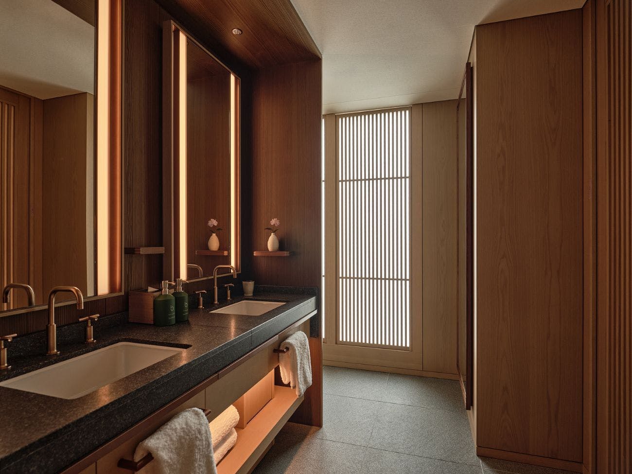 ห้องพรีเมียม พร้อมห้องน้ำในตัว