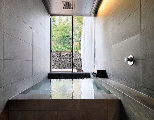 ラグジュアリー ユニバーサル type