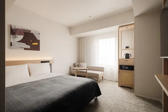 Giường đôi Universal