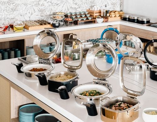 朝食ビュッフェ