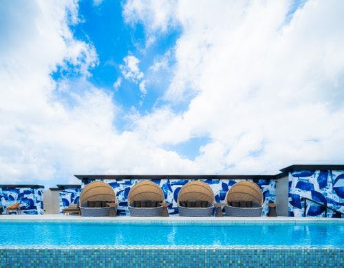 インフィニティプール景観