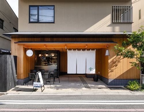 併設カフェ兼朝食会場