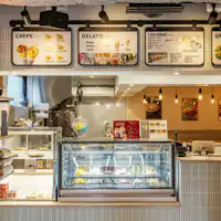 併設カフェ兼朝食会場