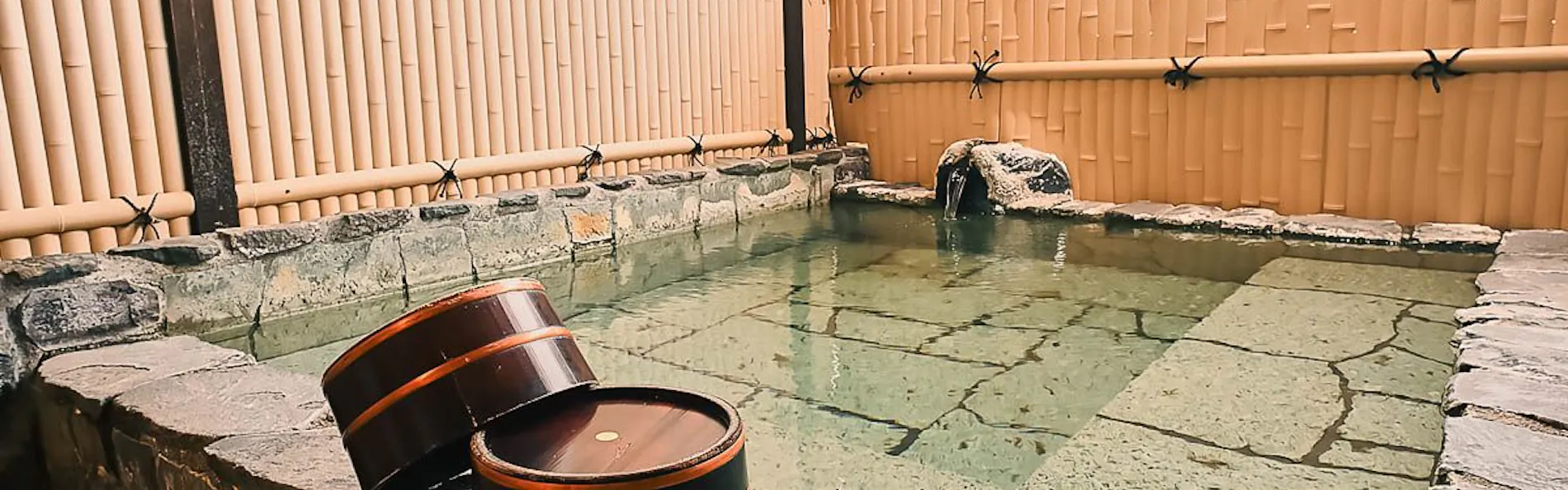 自家源泉かけ流しの宿 熱海の癒(ゆ)新かどや