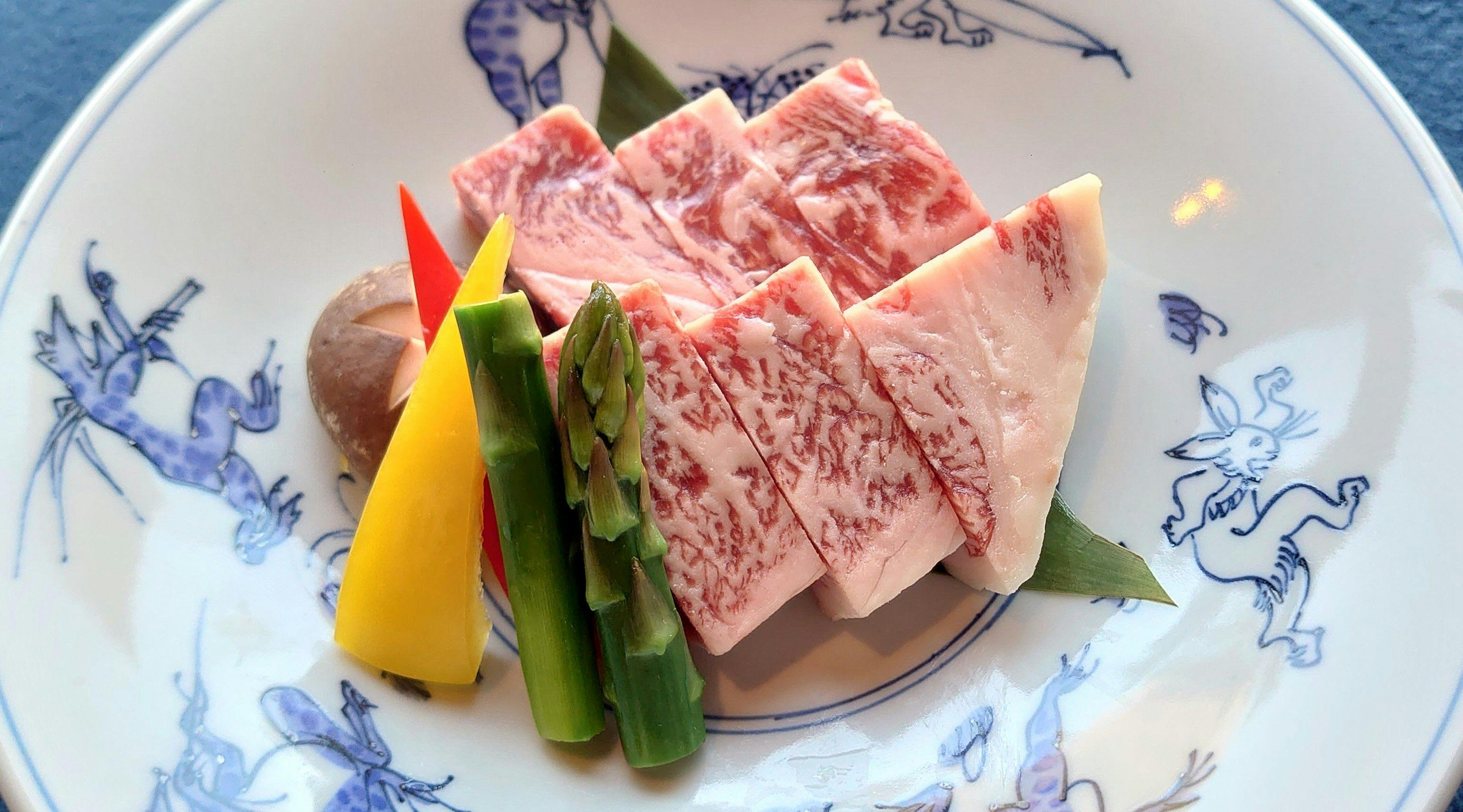 สเต็กเนื้อฮิดะเกรด A5 100 กรัม