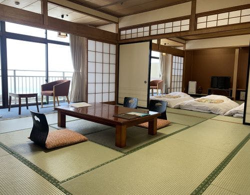 12.5畳の2間続き和室のお部屋の様子