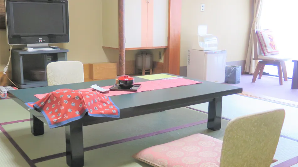 Kinugawa International Hotel: A Pet-Friendly Accommodation with Three Dog Runs