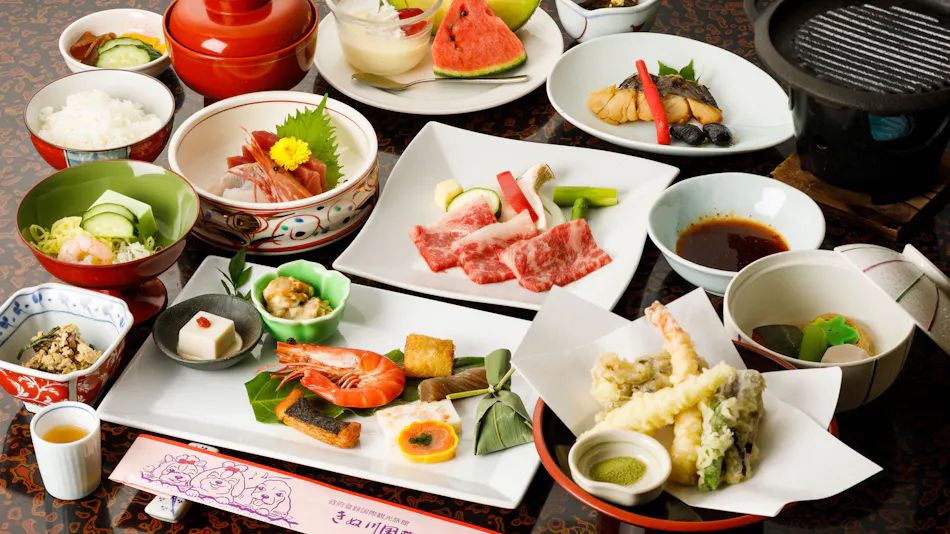 Kinugawa International Hotel: A Pet-Friendly Accommodation with Three Dog Runs