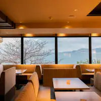 ร้านอาหารริมทะเล